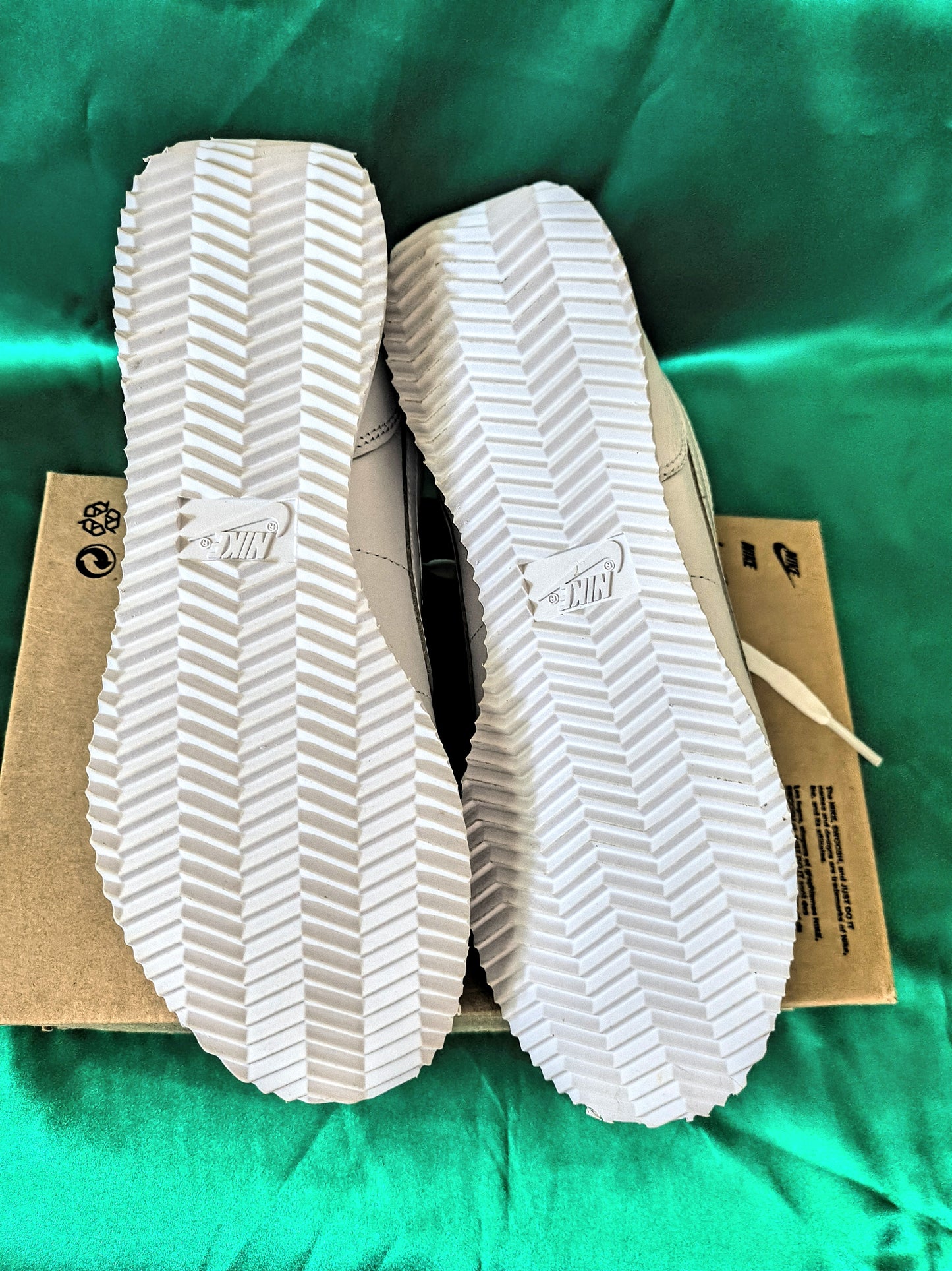 Wmns Nike Cortez "23 Triple White"