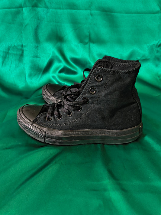 Allstar Converse "Black" Size 4