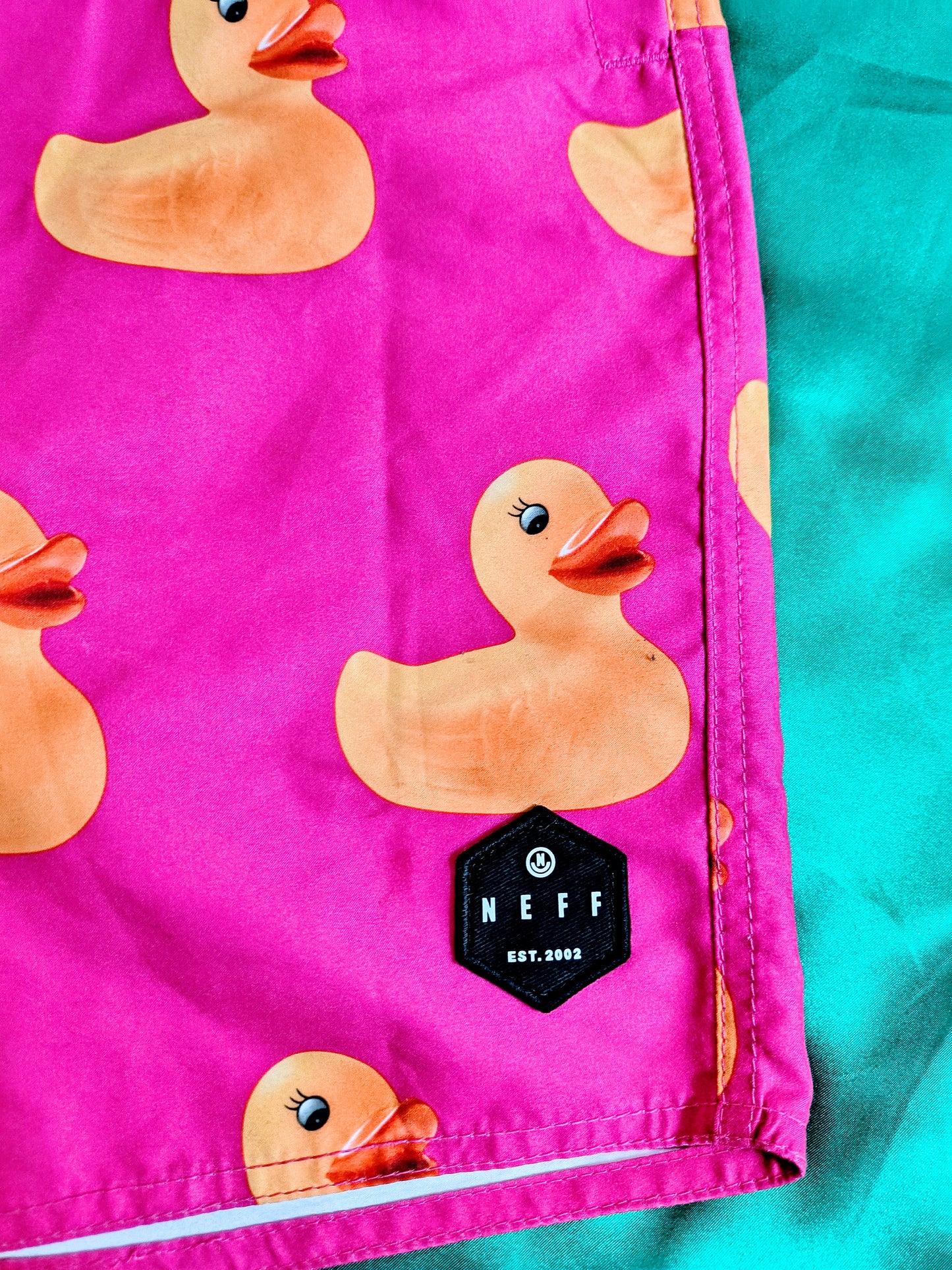 Men Neff Rubber Ducky Shorts size Medium