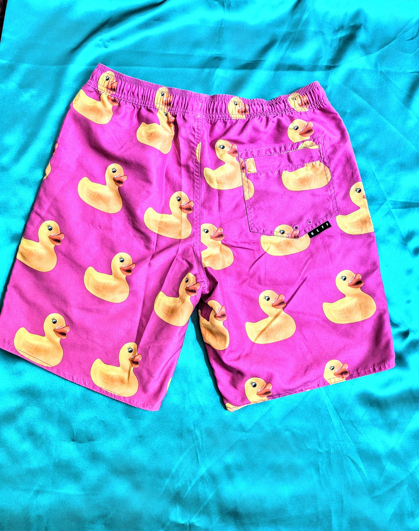 Men Neff Rubber Ducky Shorts size Medium