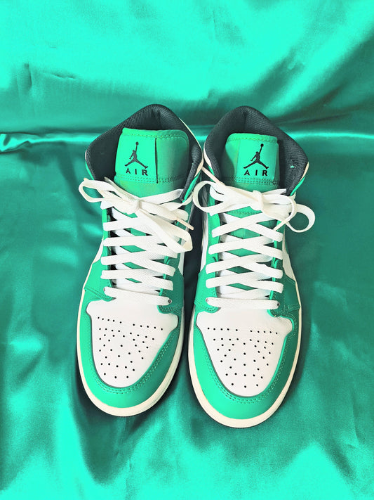 Air Jordan 1 Mid Lucky Green Size 8