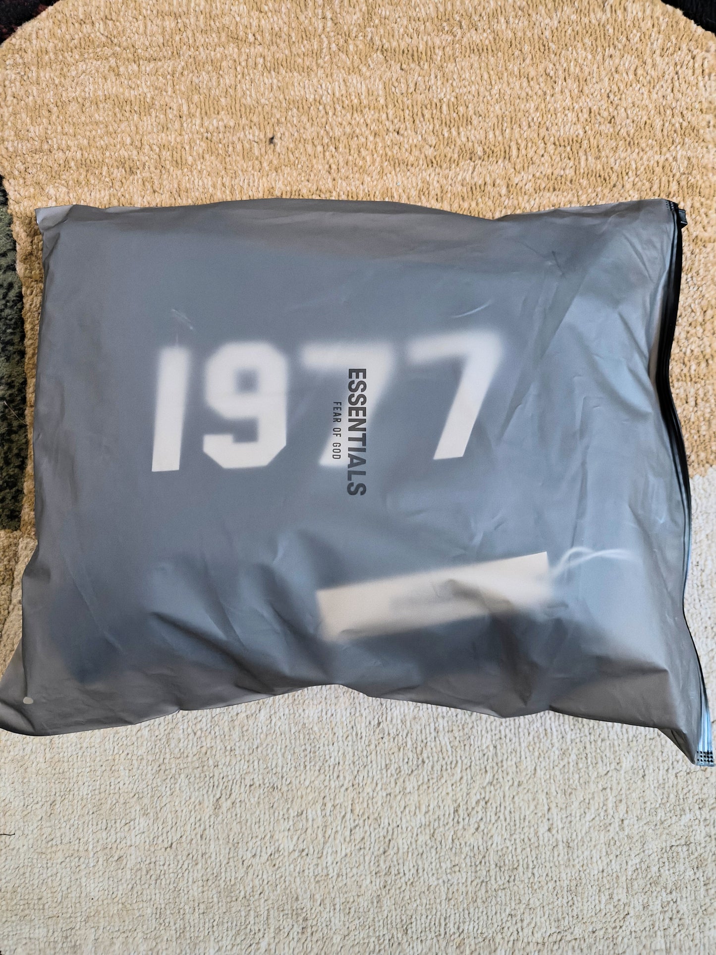 Essentials Fear of God "Iron 1977" Hoodie size Small