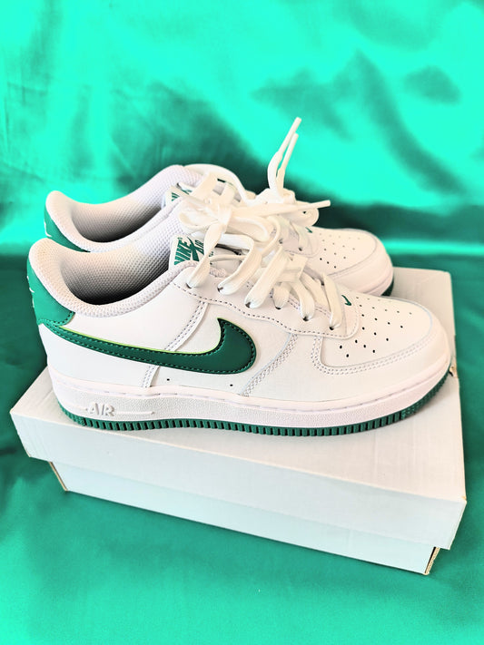 Air Force 1 " White, Malachite" GS size 3Y