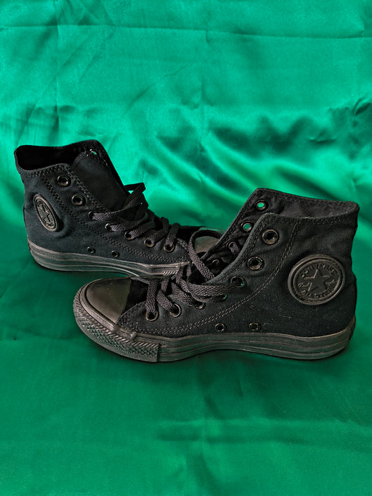 Allstar Converse "Black" Size 4